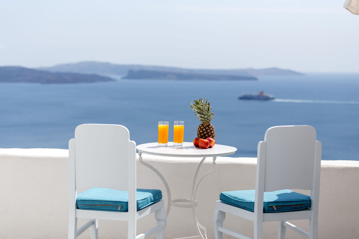 Oia Santorini – Studio with caldera view