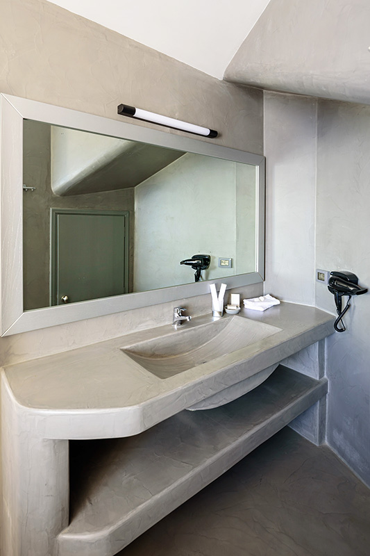 Thirea Santorini Studios – Bathroom