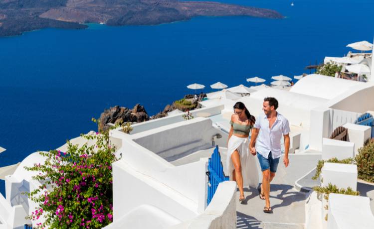 Santorini Unveiled: A Tapestry of Love, Beauty, and Timeless Elegance